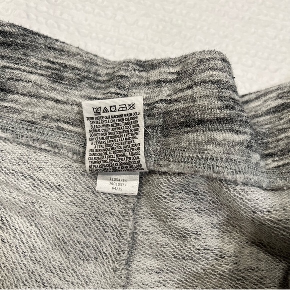 PINK VS sequin SHIMMER SHORTS women medium - Picture 3 of 6